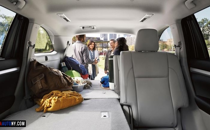 2014 toyota highlander 6 700x433